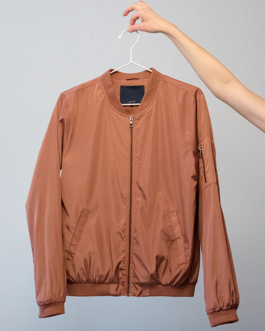 Campera bomber color cognac Fume